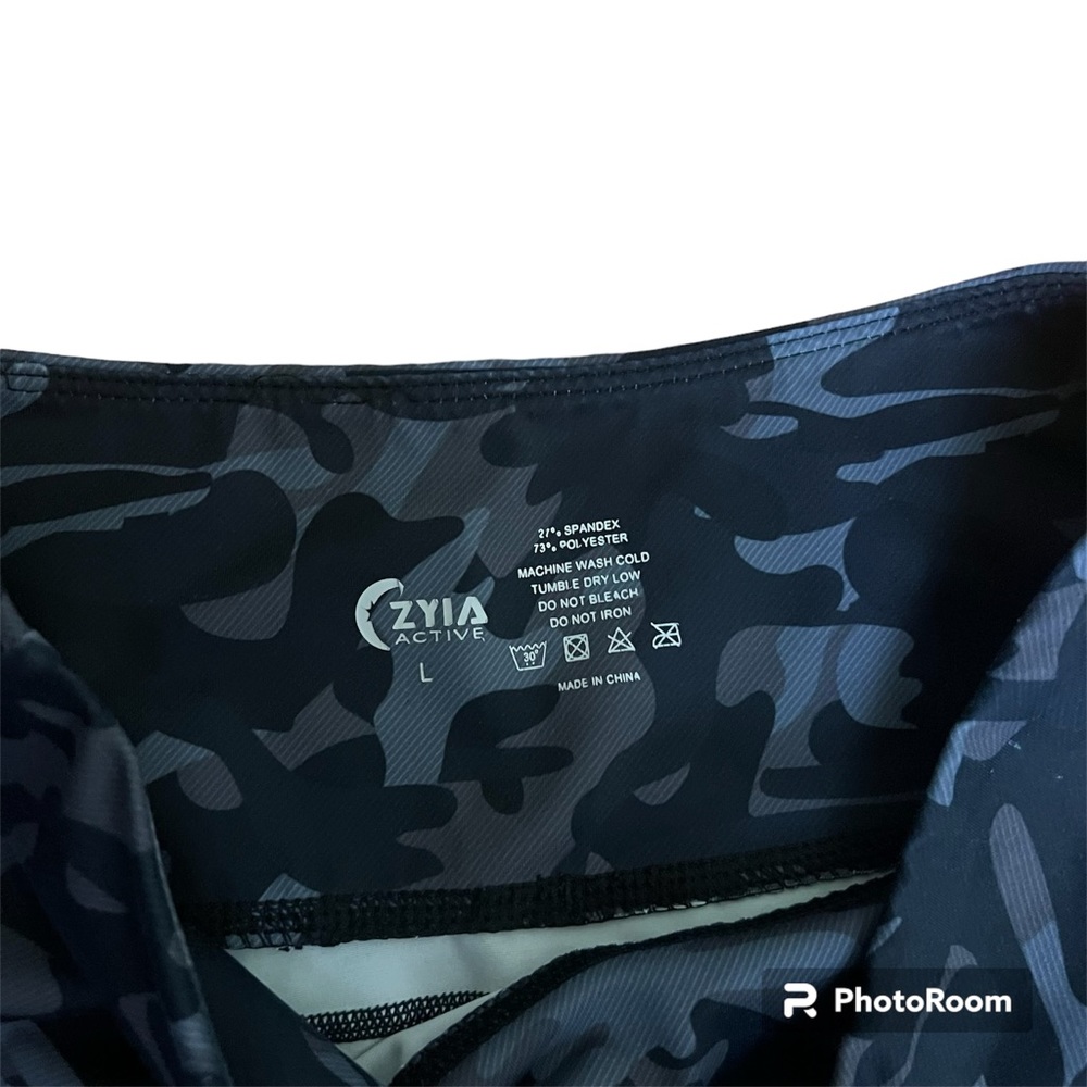 Zyia Active Camo Black Leggings size large - Picture 4 of 4